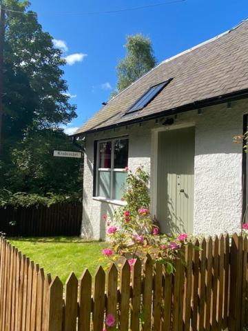 Cobbler'S Cottage At Kindrochet, Strathtay Pitlochry Dış mekan fotoğraf
